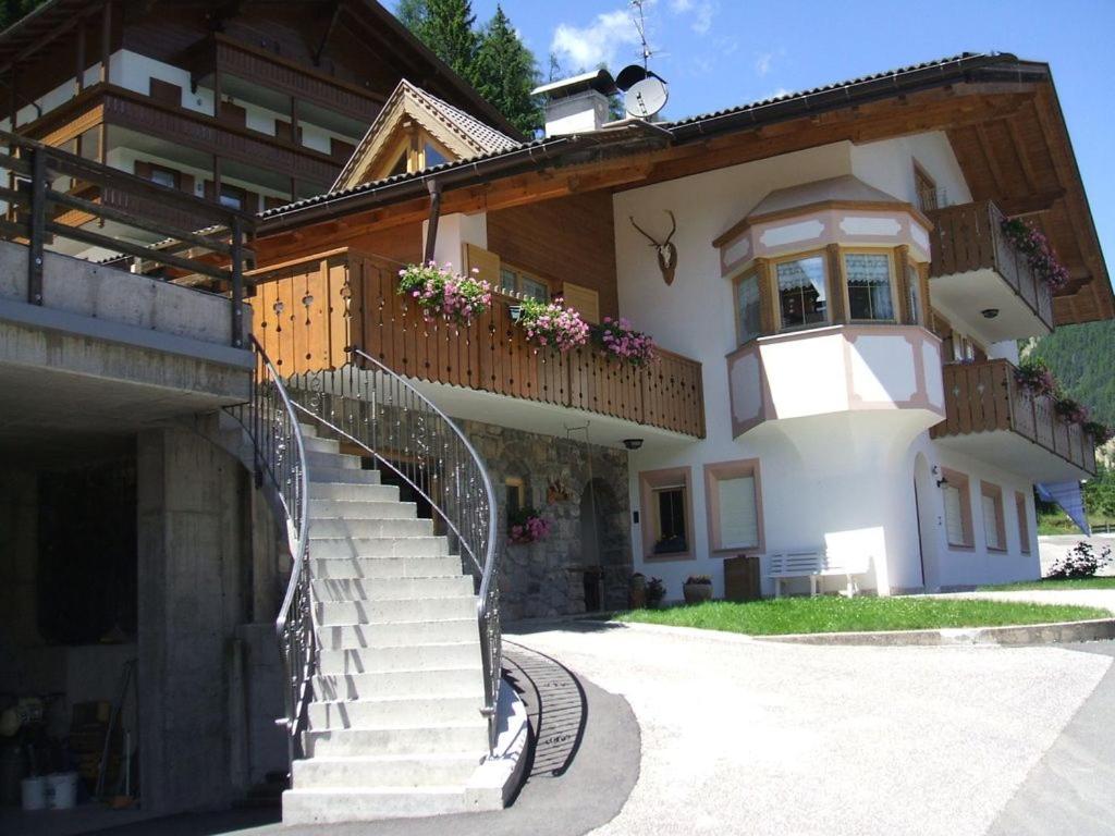 Villa Mazzel - Cima 12 Vigo di Fassa Exterior photo